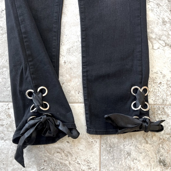 Good American Black Straight Ankle Ribbon Lace Tie Jeans, Size 14/32 - Picture 8 of 9